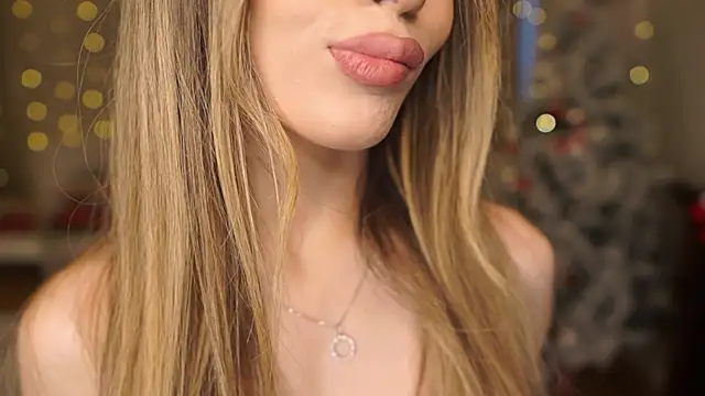 Snapshot of GeorginaHarn chatting on 01.06.26 GeorginaHarn online show from 01.06.26