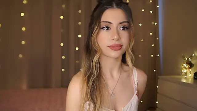 Snapshot of GeorginaHarn chatting on 01.14.26 GeorginaHarn online show from 01.14.26