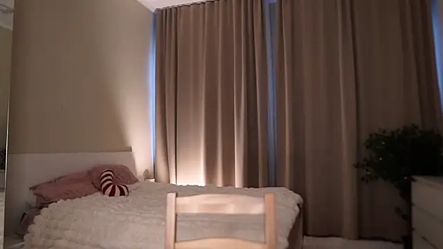 Snapshot of GeorginaHarn chatting on 02.27.26 GeorginaHarn online show from 02.27.26