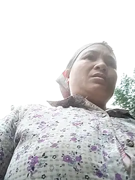 Love-Mama33 online show from 11.20.25