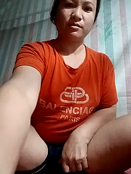 Love-Mama33 online show from 12.20.25