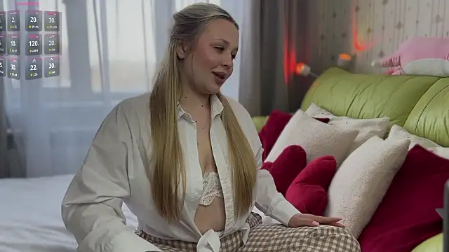 Estella Elwood online show from 03.11.26