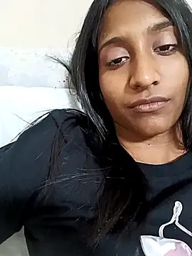 Snapshot of Ghetto_Gurl_06 chatting on 11.01.25 Ghetto Gurl 06 online show from 11.01.25