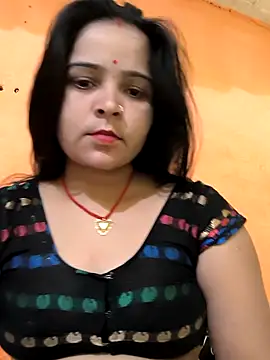 Snapshot of Cutram22 chatting on 09.10.25 Cutram22 online show from 09.10.25