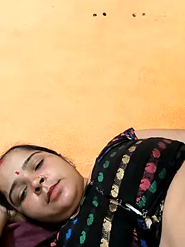 Snapshot of Cutram22 chatting on 09.25.25 Cutram22 online show from 09.25.25