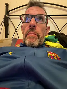 Snapshot of gigolobcn chatting on 11.22.25 gigolobcn online show from 11.22.25