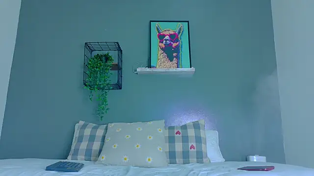 Nickifox   online show from 11.17.25