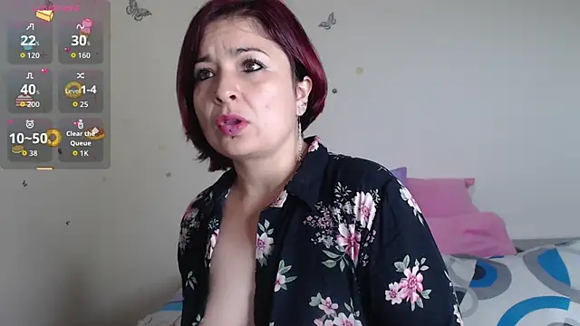 Snapshot of evangeline_lover chatting on 10.02.25 evangeline lover online show from 10.02.25