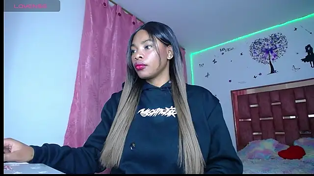 Snapshot of xayurin chatting on 10.21.25 xayurin online show from 10.21.25