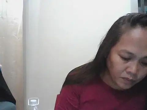 Snapshot of AmarahKate chatting on 11.10.25 AmarahKate online show from 11.10.25