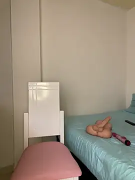 Snapshot of Zara_Bel chatting on 11.13.25 Zara Bel online show from 11.13.25