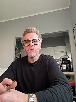 Axl hot online show from 02.27.26