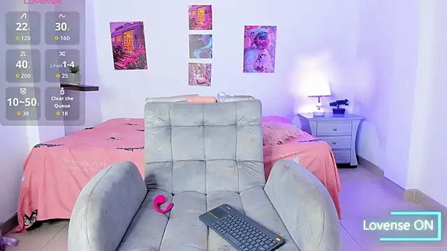 mia purplee online show from 09.28.25