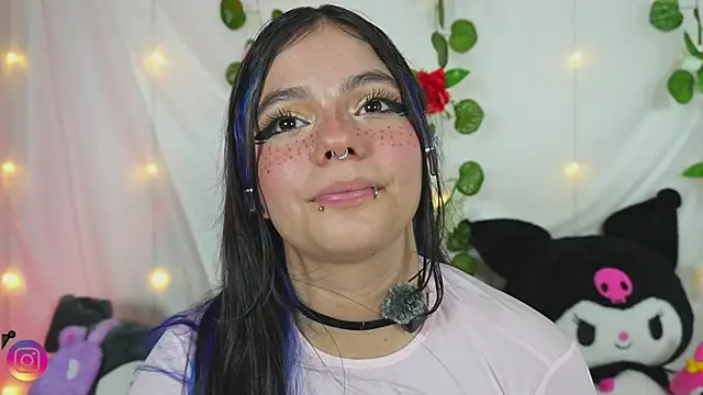 Snapshot of cutee_andrea chatting on 05.30.26 cutee andrea online show from 05.30.26