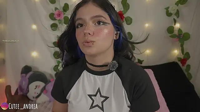 Snapshot of cutee_andrea chatting on 06.17.26 cutee andrea online show from 06.17.26