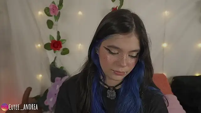Snapshot of cutee_andrea chatting on 06.18.26 cutee andrea online show from 06.18.26