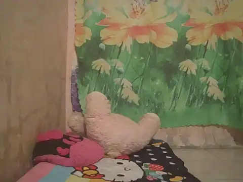 Snapshot of sexymorenal18 chatting on 09.24.25 sexymorenal18 online show from 09.24.25