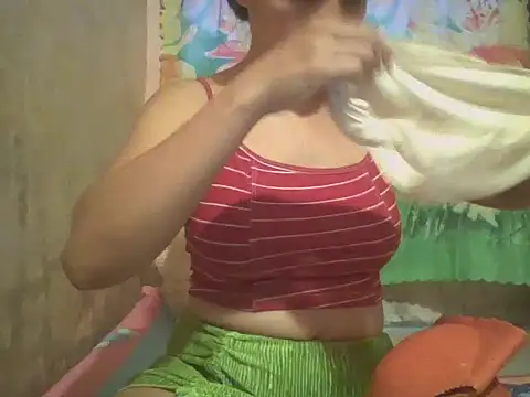 Snapshot of sexymorenal18 chatting on 09.25.25 sexymorenal18 online show from 09.25.25