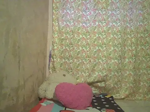 Snapshot of sexymorenal18 chatting on 10.14.25 sexymorenal18 online show from 10.14.25