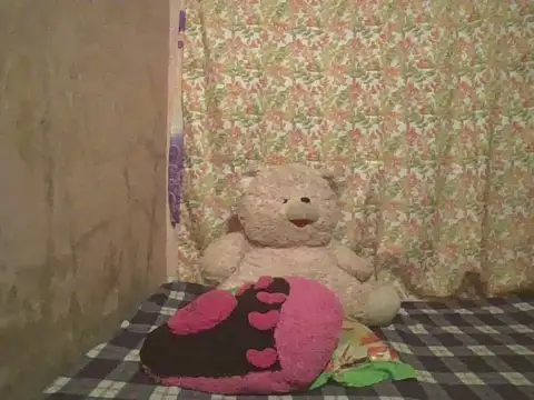 Snapshot of sexymorenal18 chatting on 11.26.25 sexymorenal18 online show from 11.26.25