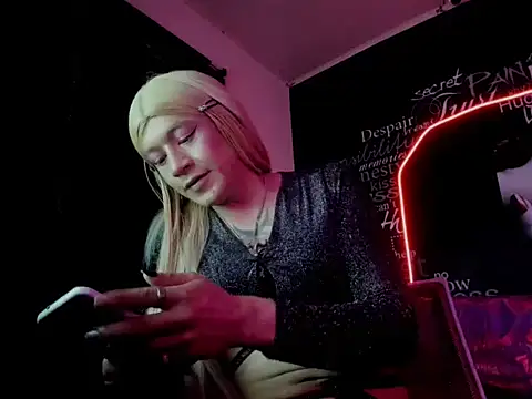 Snapshot of Megam_ chatting on 09.15.25 Megam online show from 09.15.25