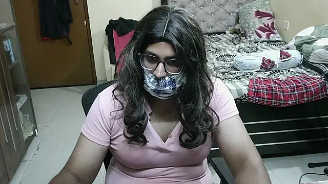 miniSissySlut1 online show from 05.09.26