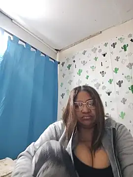 Snapshot of Avannay chatting on 05.23.26 Avannay online show from 05.23.26