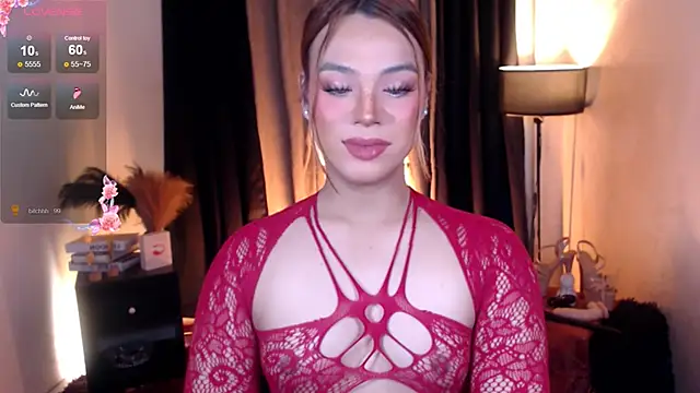 Snapshot of IamRaeganDolls69 chatting on 05.30.26 IamRaeganDolls69 online show from 05.30.26