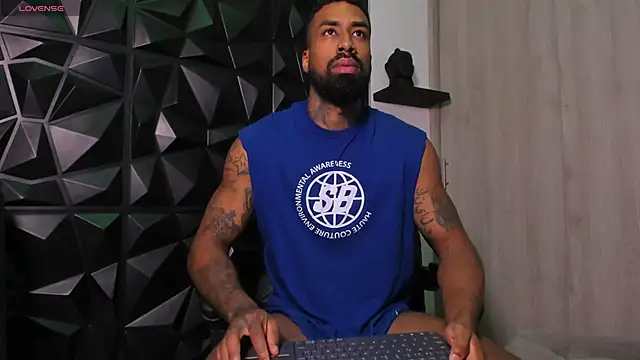 OstinDaniels online show from 10.31.25