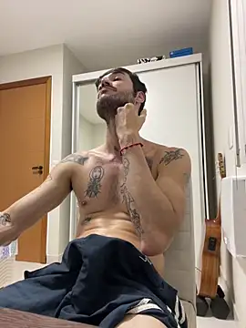 Snapshot of Fubinha chatting on 04.03.26 Fubinha online show from 04.03.26