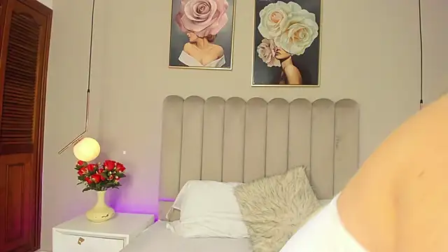 Dani rosse  online show from 04.30.26