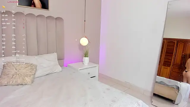 Snapshot of Dani_rosse_ chatting on 06.11.26 Dani rosse online show from 06.11.26