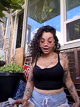 Av3ryyBe3 online show from 06.21.26