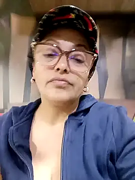 Lady 16 online show from 09.13.25