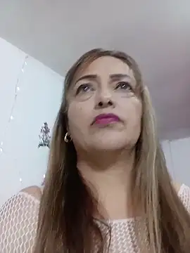 Snapshot of Lady_16 chatting on 12.17.25 Lady 16 online show from 12.17.25