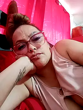 Snapshot of Lady_16 chatting on 02.10.26 Lady 16 online show from 02.10.26