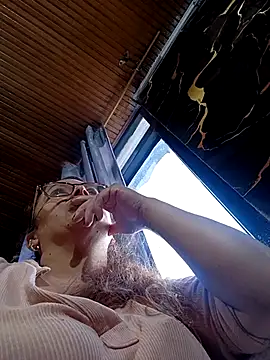 Snapshot of Lady_16 chatting on 02.18.26 Lady 16 online show from 02.18.26