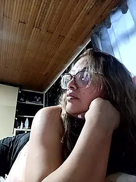 Snapshot of Lady_16 chatting on 03.11.26 Lady 16 online show from 03.11.26