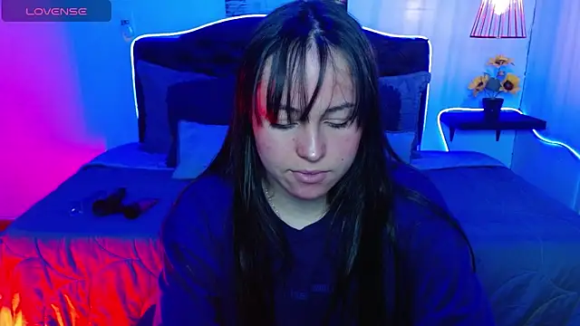 Snapshot of Eymmy_24 chatting on 09.26.25 Eymmy 24 online show from 09.26.25