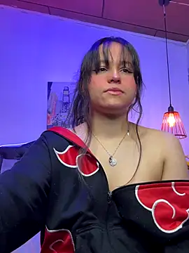 Snapshot of Eymmy_24 chatting on 10.09.25 Eymmy 24 online show from 10.09.25