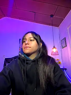 Snapshot of Eymmy_24 chatting on 10.16.25 Eymmy 24 online show from 10.16.25