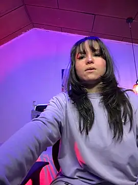 Snapshot of Eymmy_24 chatting on 10.23.25 Eymmy 24 online show from 10.23.25