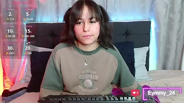 Snapshot of Eymmy_24 chatting on 10.25.25 Eymmy 24 online show from 10.25.25