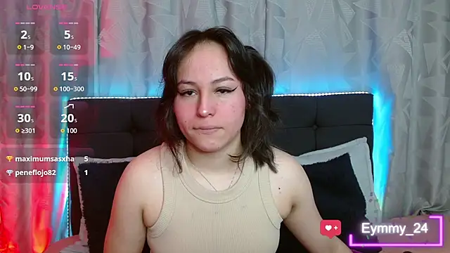 Snapshot of Eymmy_24 chatting on 10.26.25 Eymmy 24 online show from 10.26.25