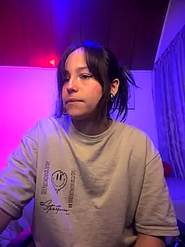 Snapshot of Eymmy_24 chatting on 11.08.25 Eymmy 24 online show from 11.08.25