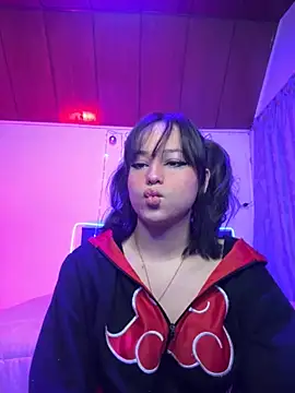 Snapshot of Eymmy_24 chatting on 11.16.25 Eymmy 24 online show from 11.16.25