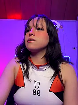 Snapshot of Eymmy_24 chatting on 11.17.25 Eymmy 24 online show from 11.17.25