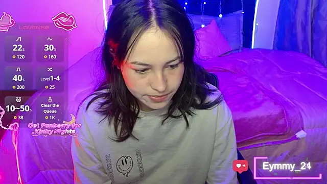 Snapshot of Eymmy_24 chatting on 11.20.25 Eymmy 24 online show from 11.20.25