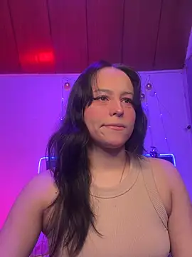 Snapshot of Eymmy_24 chatting on 11.23.25 Eymmy 24 online show from 11.23.25