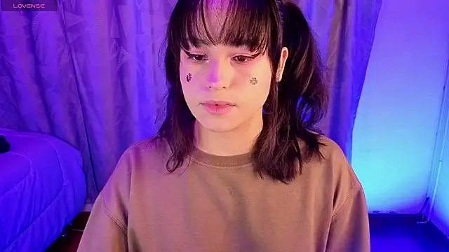 Snapshot of Eymmy_24 chatting on 01.07.26 Eymmy 24 online show from 01.07.26